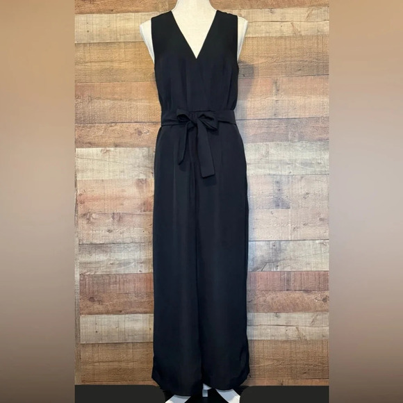 🌻 H&M Black Sleeveless Wide Leg Tie Waist Romper Jumpsuit* size Small - Picture 1 of 10